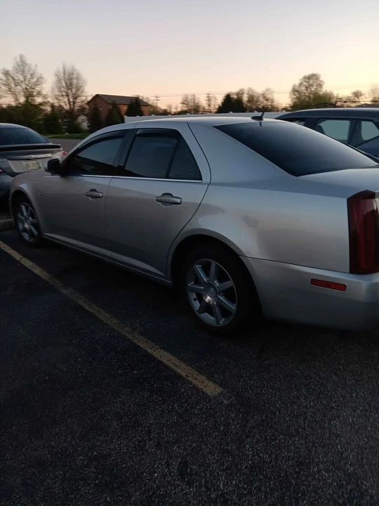 2005 Cadillac STS - Image 7 of 9