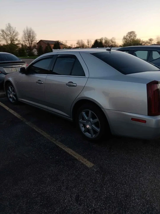 2005 Cadillac STS - Image 5 of 9