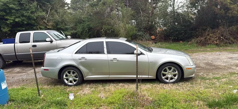 2005 Cadillac STS - Image 4 of 5