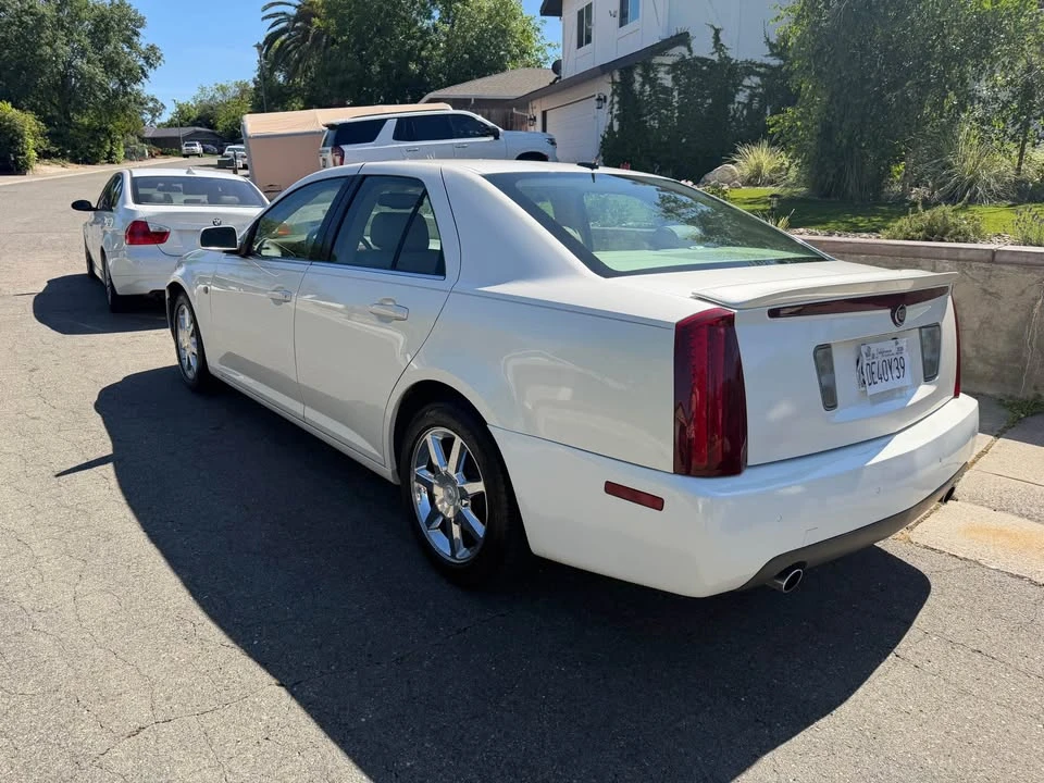 2005 Cadillac STS - Image 3 of 6