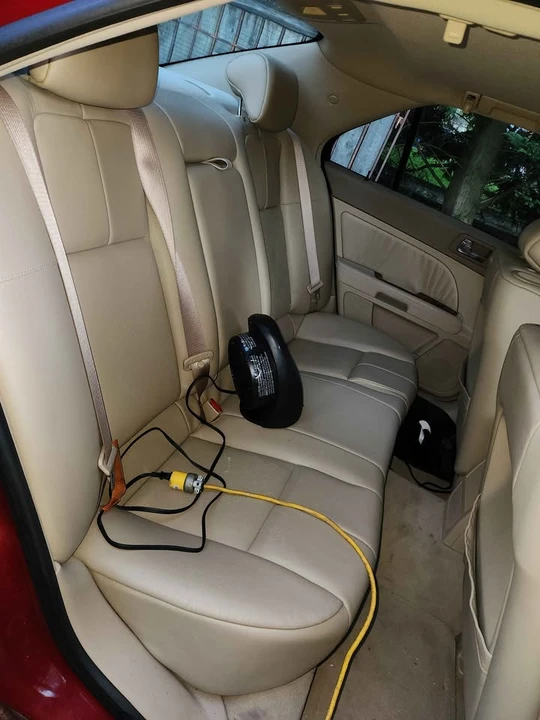 2005 Cadillac STS - Image 6 of 7