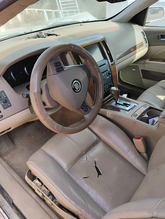 2005 Cadillac STS - Image 5 of 6