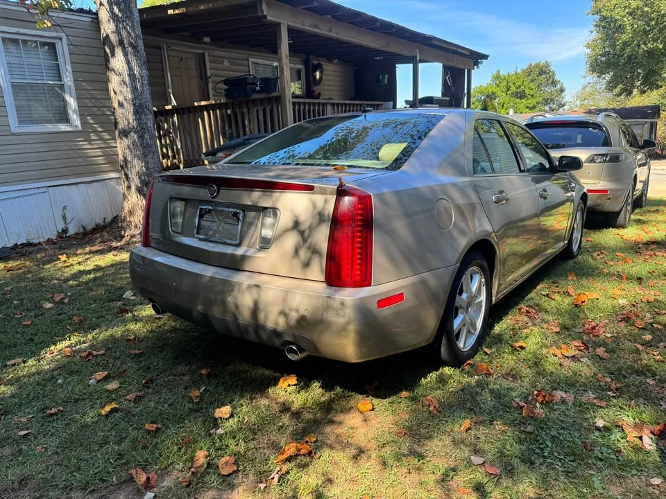 2005 Cadillac STS - Image 4 of 10
