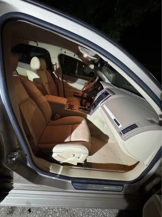 2005 Cadillac STS - Image 6 of 10