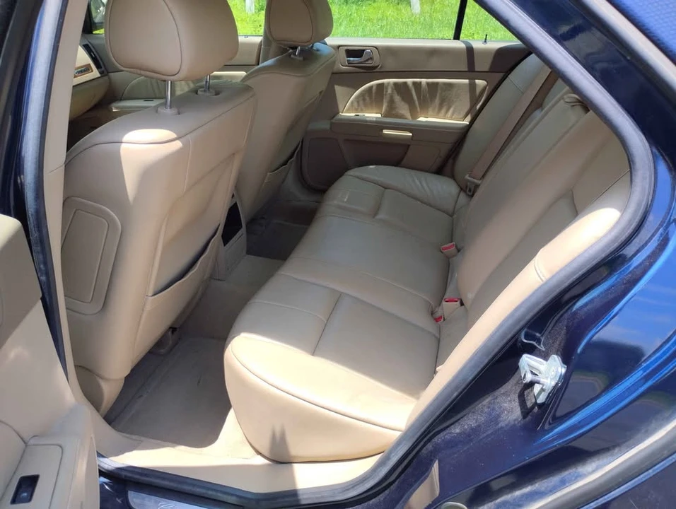 2005 Cadillac STS - Image 5 of 6