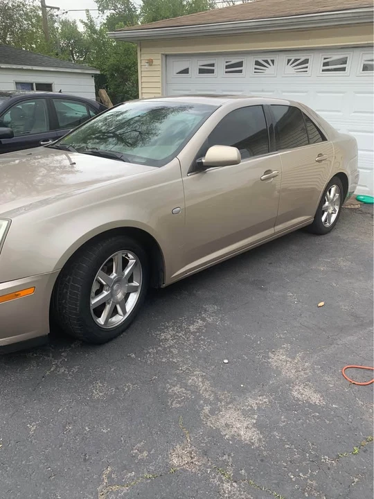 2005 Cadillac STS - Image 2 of 16