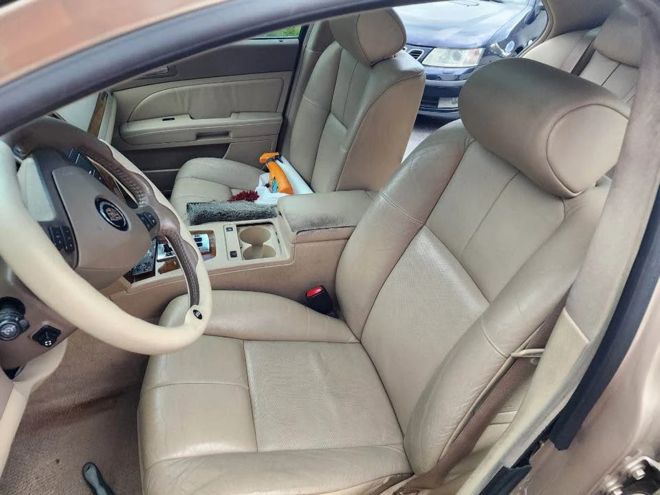 2005 Cadillac STS - Image 11 of 16
