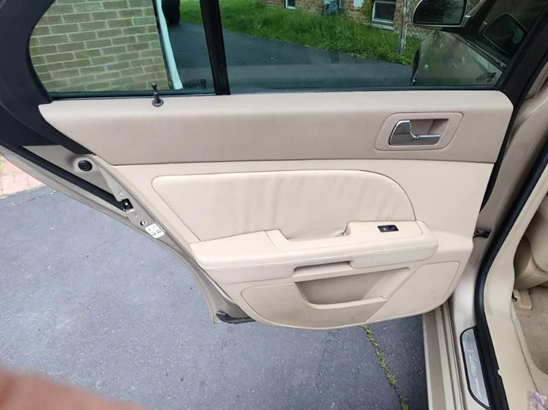 2005 Cadillac STS - Image 14 of 16