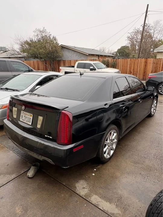 2005 Cadillac STS - Image 3 of 5