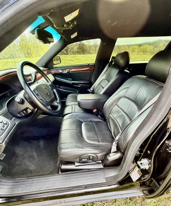 2005 Cadillac DeVille 8th Gen - Image 10 of 19