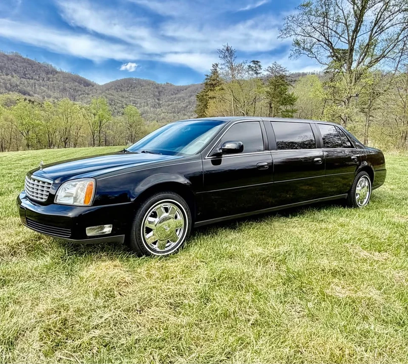 2005 Cadillac DeVille 8th Gen - Image 5 of 19