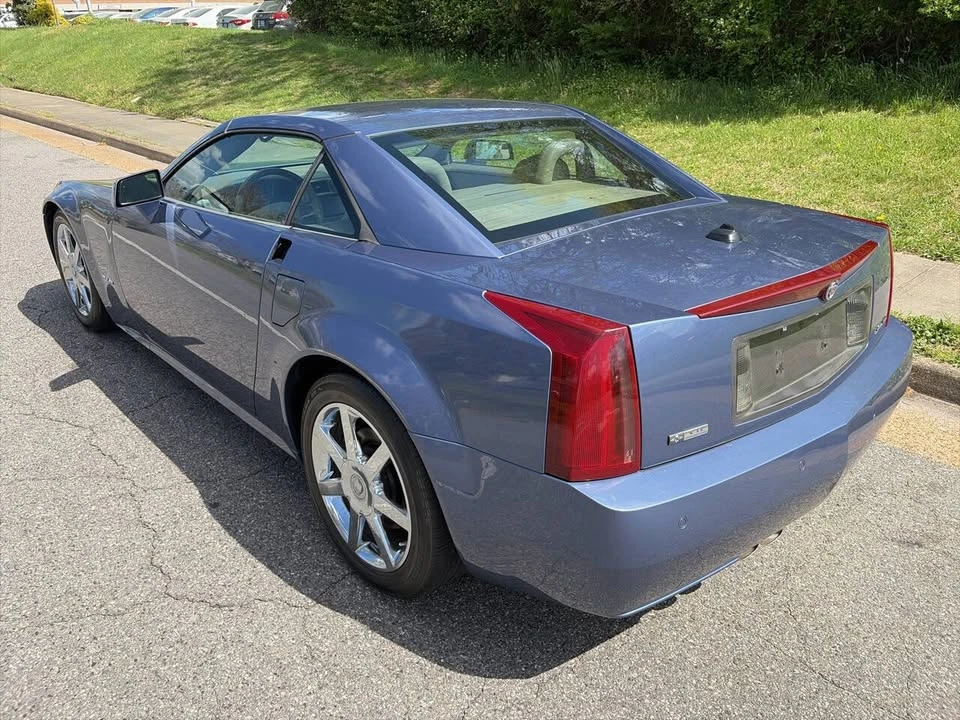 2005 Cadillac XLR - Image 3 of 20