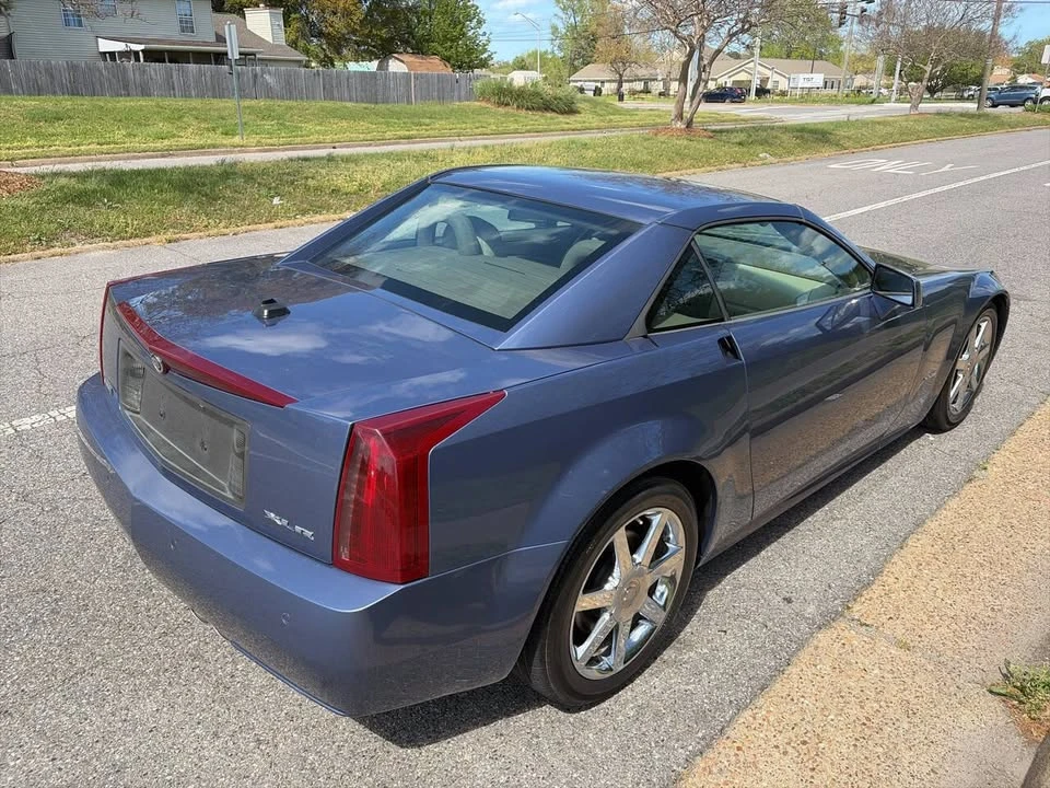 2005 Cadillac XLR - Image 5 of 20