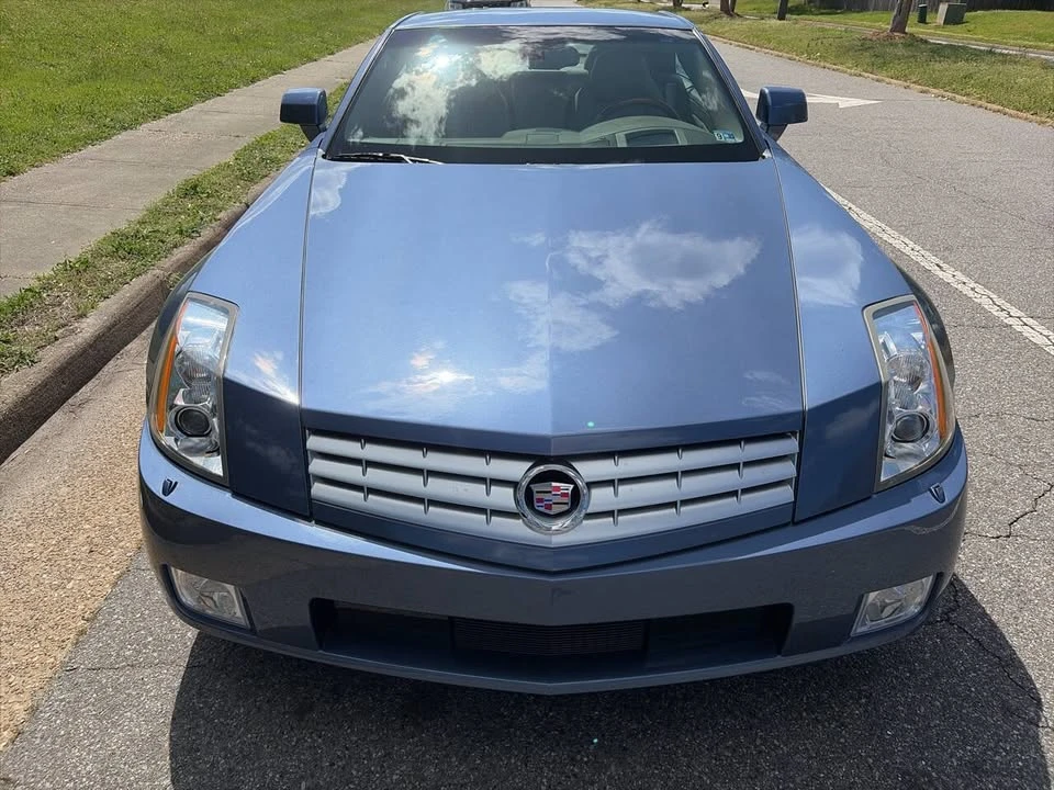 2005 Cadillac XLR - Image 8 of 20