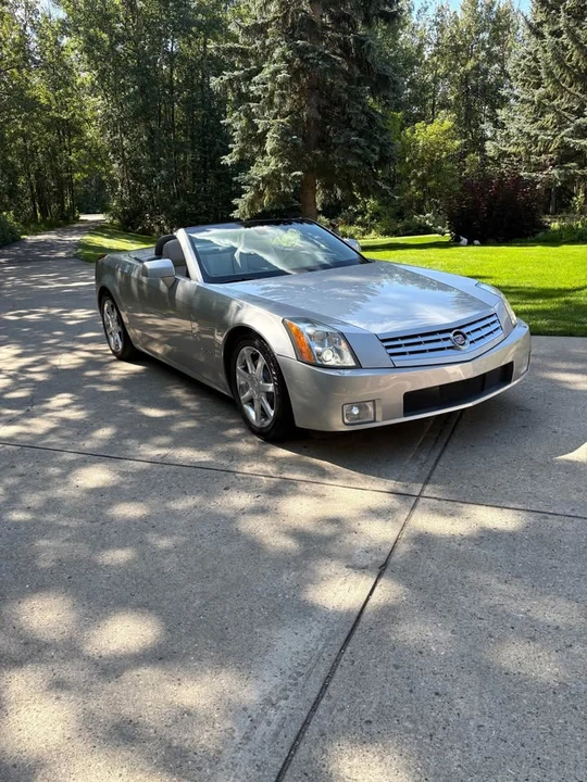 2005 Cadillac XLR - Image 4 of 12