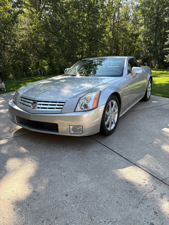2005 Cadillac XLR - Image 11 of 12