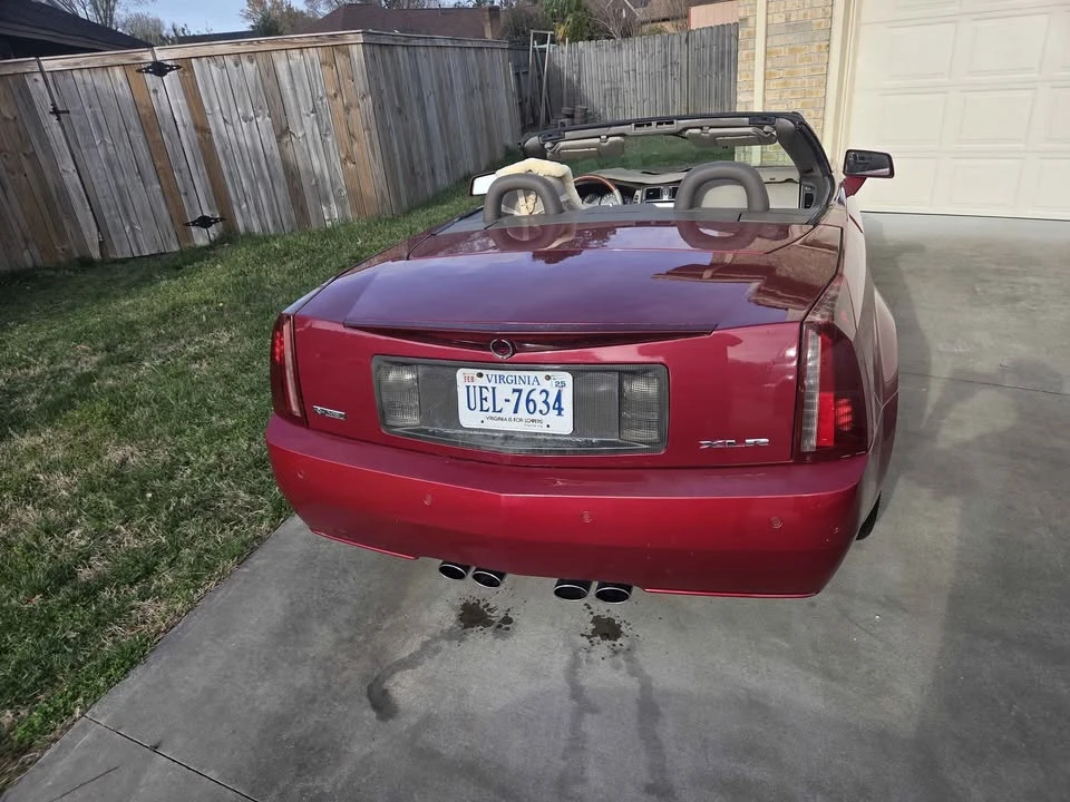 2005 Cadillac XLR - Image 10 of 14