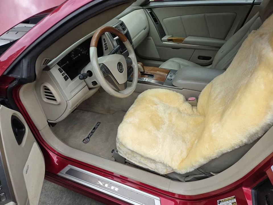 2005 Cadillac XLR - Image 11 of 14