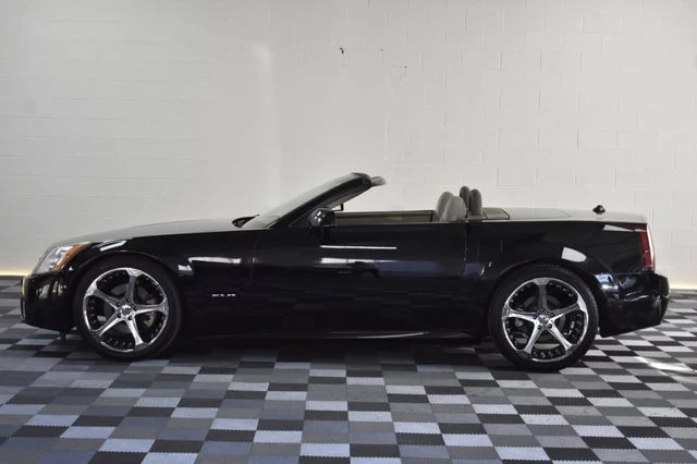 2005 Cadillac XLR - Image 3 of 20
