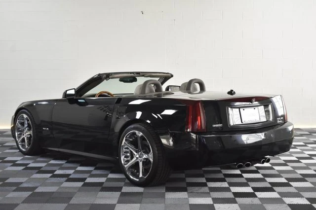 2005 Cadillac XLR - Image 4 of 20