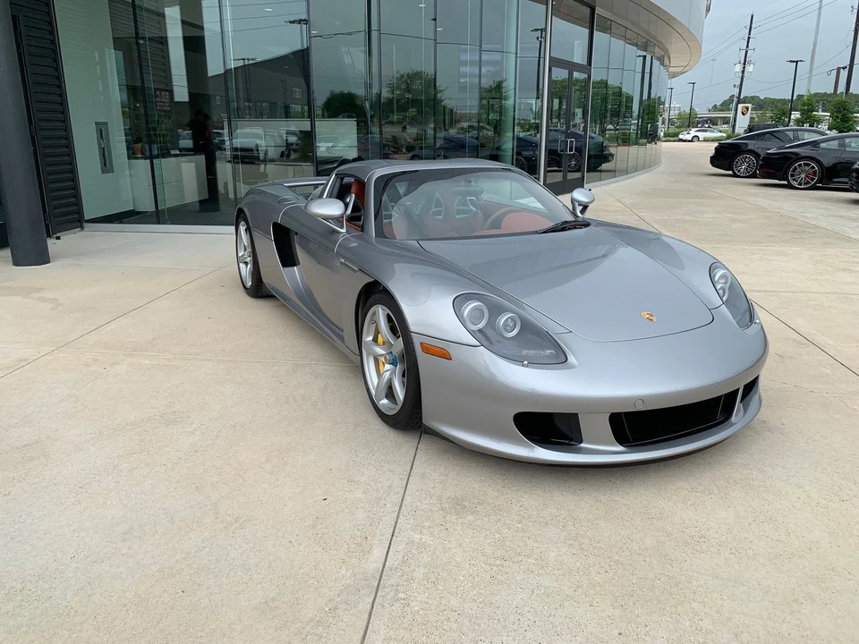 2005 Porsche Carrera GT - Image 4 of 18