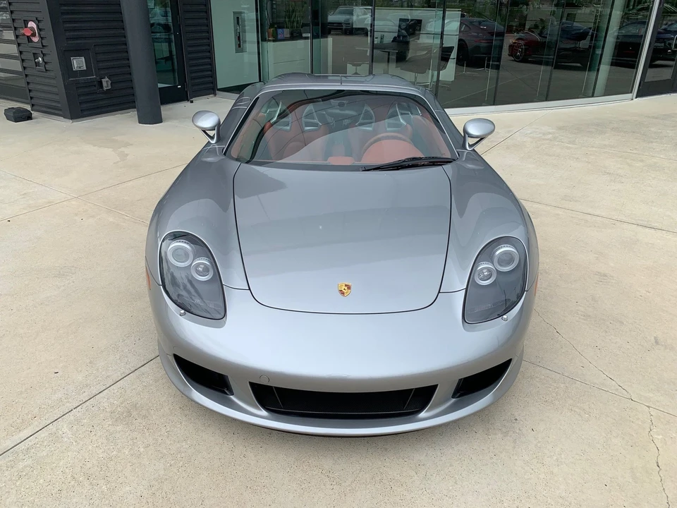 2005 Porsche Carrera GT - Image 5 of 18