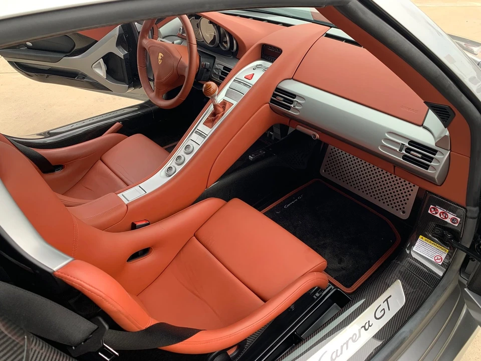 2005 Porsche Carrera GT - Image 17 of 18