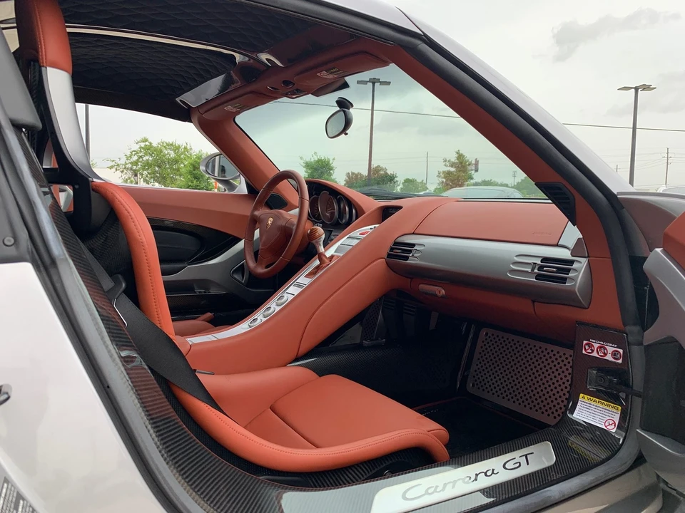 2005 Porsche Carrera GT - Image 18 of 18