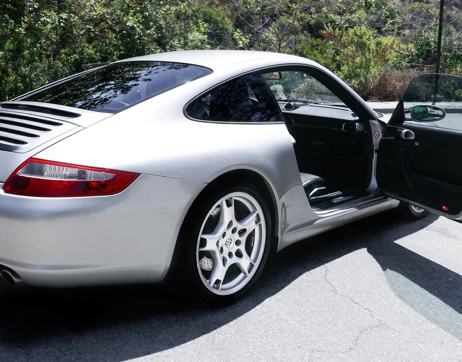 2005 Porsche 997 Carrera S - Image 14 of 31