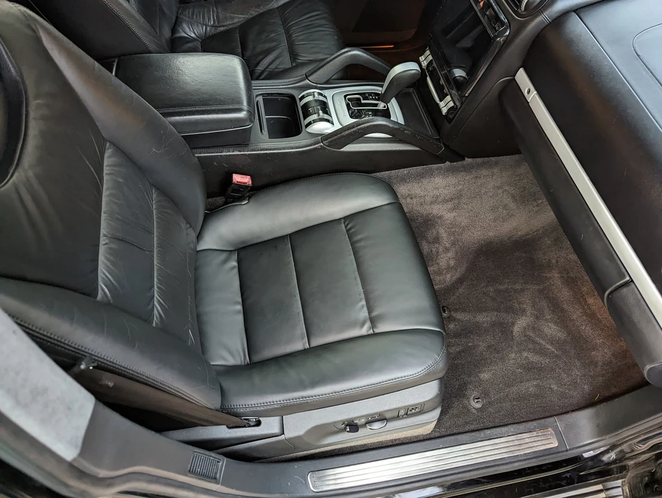 2005 Porsche 955/957 Cayenne Turbo - Image 18 of 20