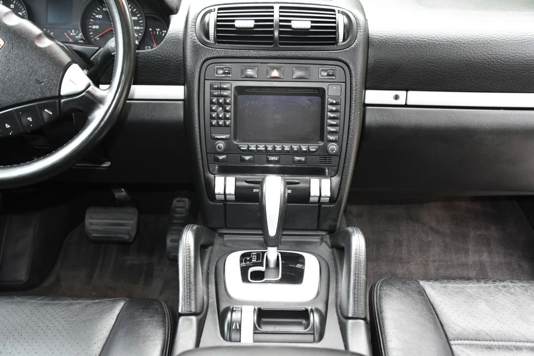 2005 Porsche 955/957 Cayenne - Image 10 of 15