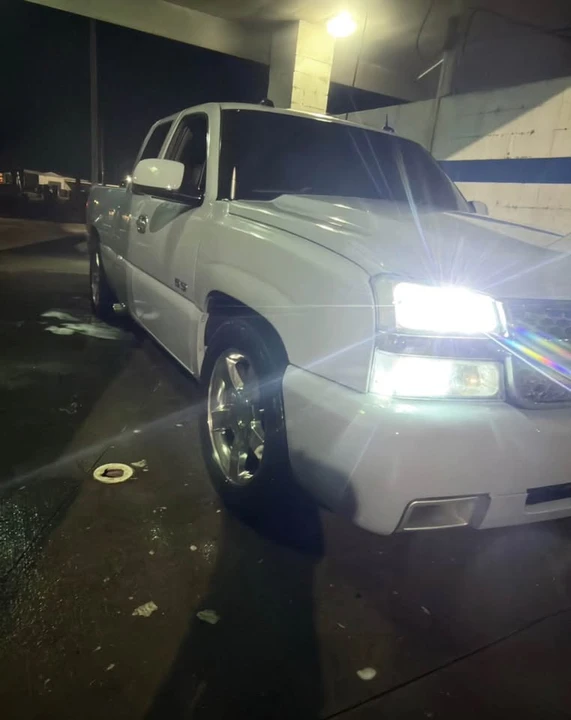 2005 Chevrolet Silverado 1st Gen - Image 2 of 4