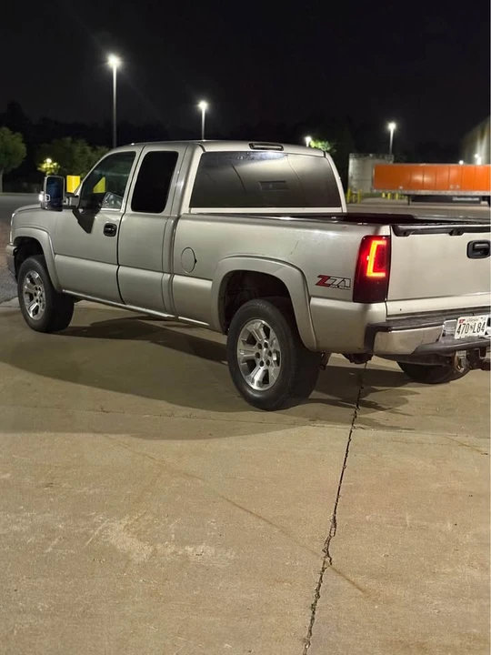 2005 Chevrolet Silverado 1st Gen - Image 2 of 4