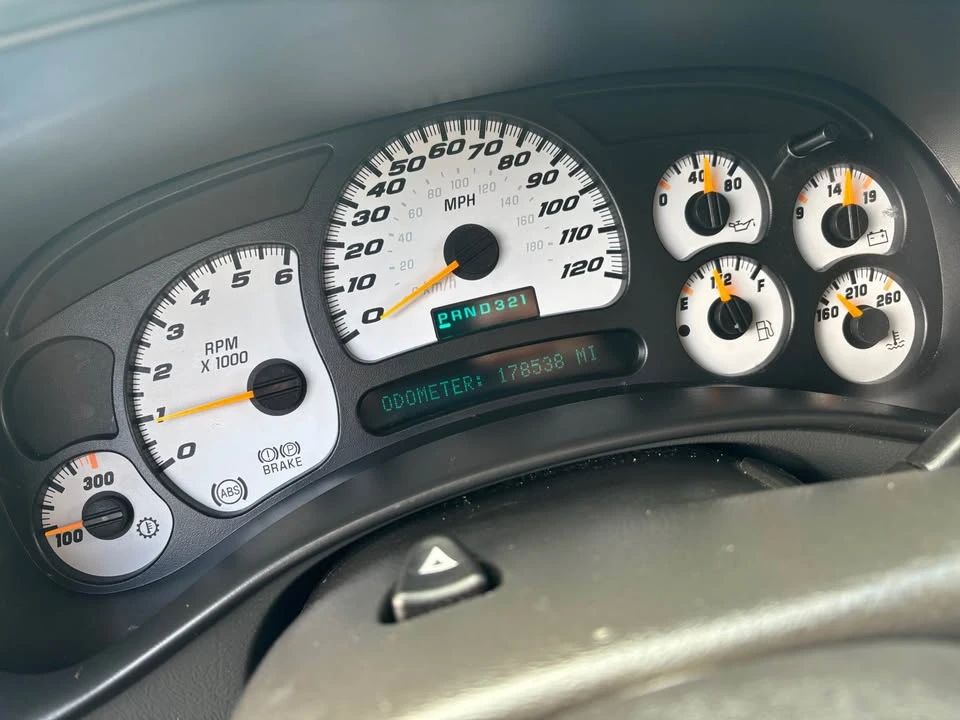 2005 Chevrolet Silverado 1st Gen - Image 15 of 16