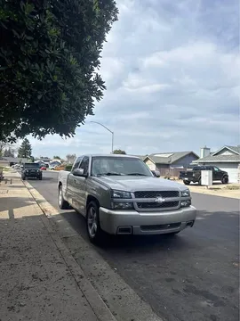 2005 Chevrolet Silverado SS