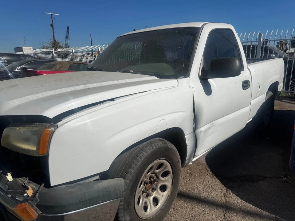 2005 Chevrolet Silverado 1st Gen - Image 2 of 3