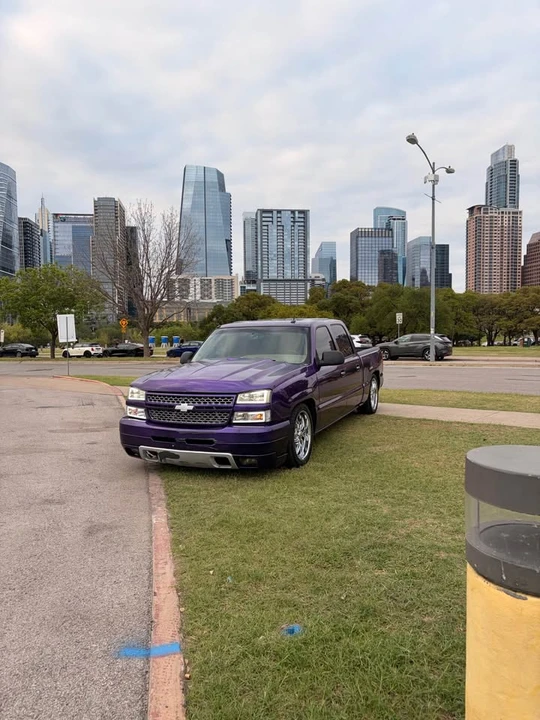 2005 Chevrolet Silverado 1st Gen - Image 2 of 3