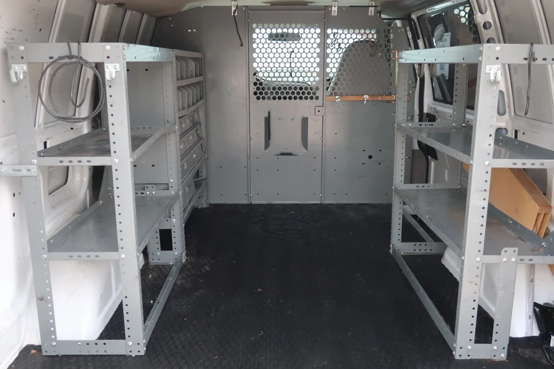 2005 Chevrolet Astro - Image 7 of 20