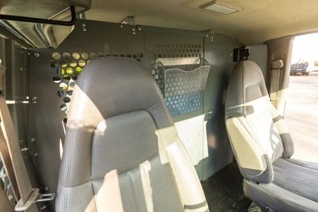 2005 Chevrolet Astro - Image 4 of 8