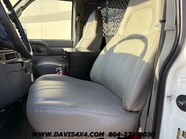 2005 Chevrolet Astro - Image 18 of 21
