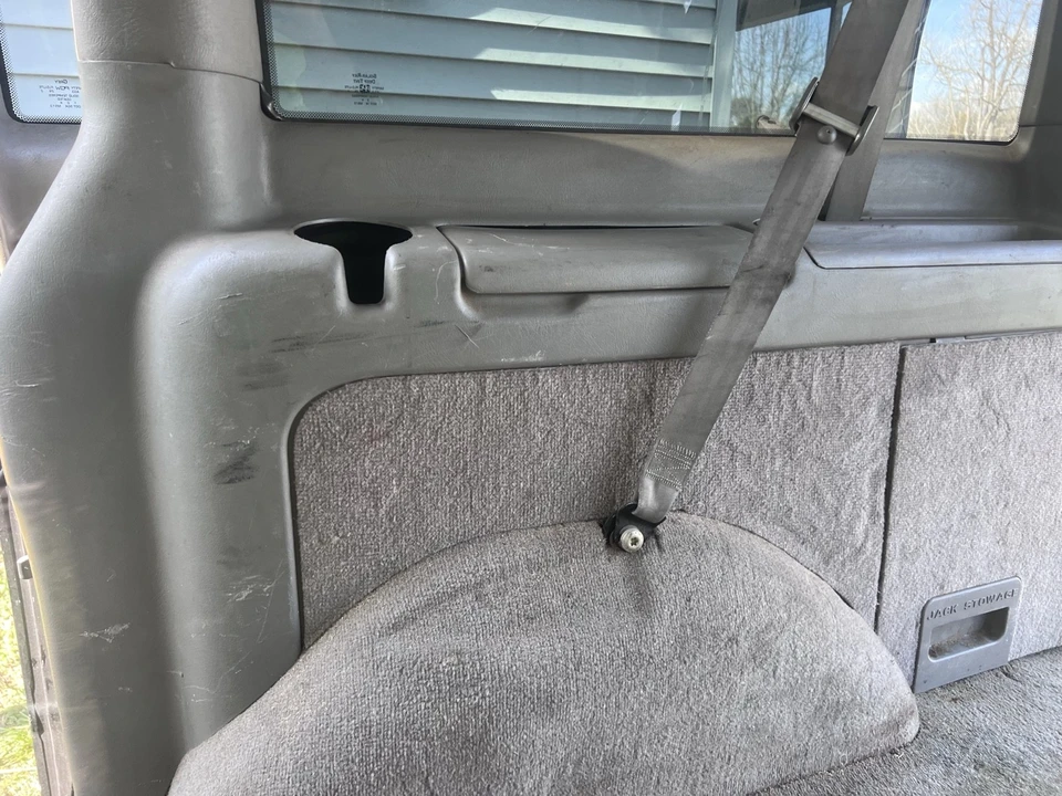 2005 Chevrolet Astro - Image 15 of 20