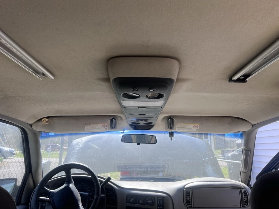 2005 Chevrolet Astro - Image 12 of 20