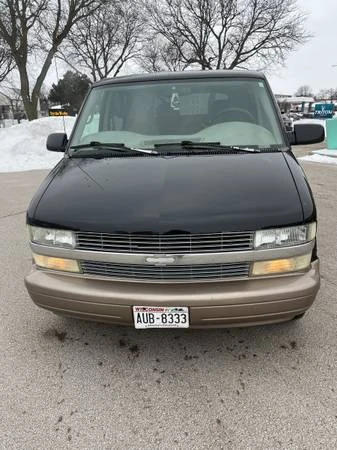 2005 Chevrolet Astro - Image 4 of 10
