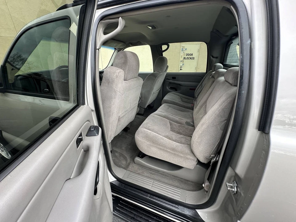2005 Chevrolet Avalanche - Image 14 of 19