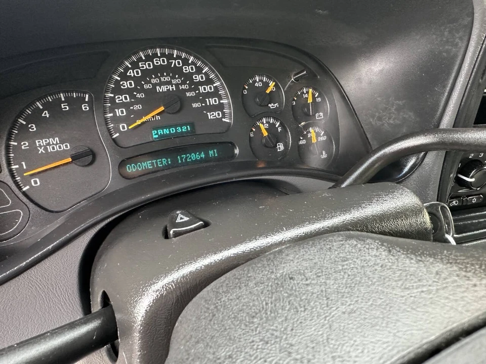 2005 Chevrolet Avalanche - Image 15 of 19