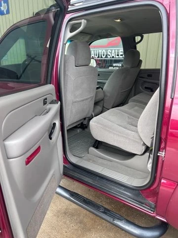 2005 Chevrolet Avalanche - Image 16 of 21