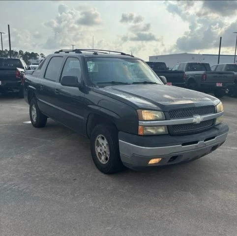 2005 Chevrolet Avalanche - Image 5 of 11