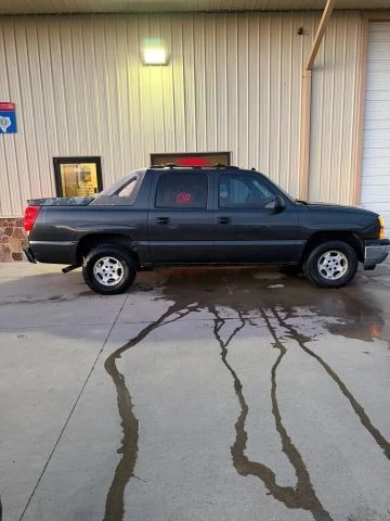 2005 Chevrolet Avalanche - Image 6 of 17