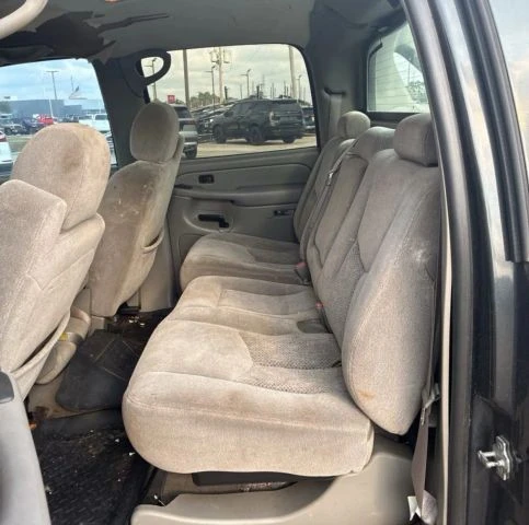 2005 Chevrolet Avalanche - Image 9 of 11