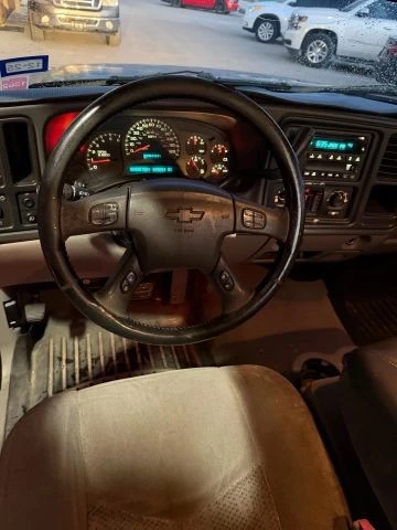 2005 Chevrolet Avalanche - Image 13 of 17
